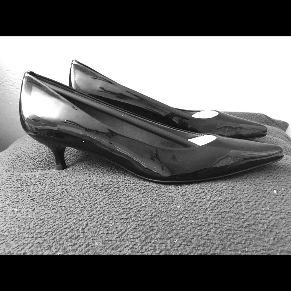 Stuart Weitzman Patent Pumps -Black